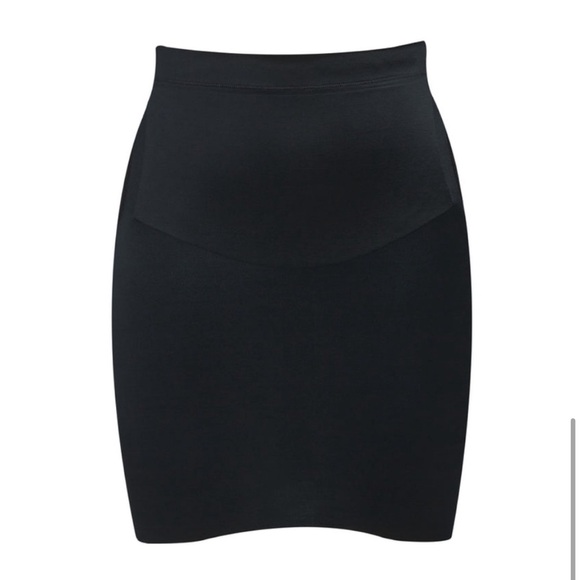 nwt SPANX SmartGrip Women's Half Slip 10179R in Very Black Size XS - Picture 14 of 16